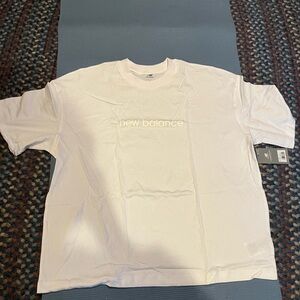 New Balance Essential Logo Tee - mens
